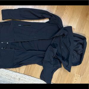 Lululemon form fitted zip up hoodie